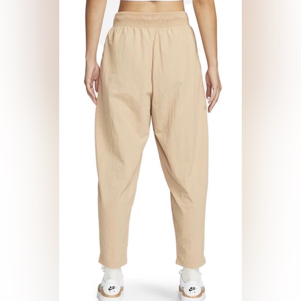 Nike Sportswear Essential Women's Woven High-Waisted Curve Pants, Sz XL-tall New - Picture 3 of 9